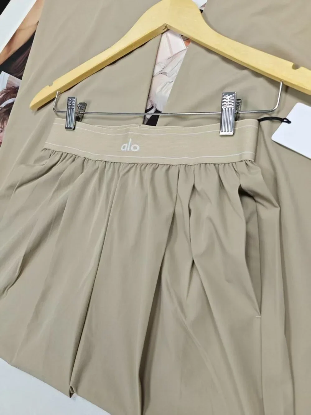 NWT 💟ALO Suit Up Trouser Gravel Color Wide Leg Pants（Regular）